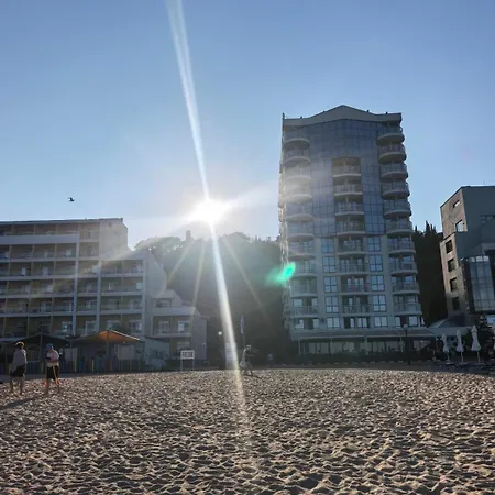 Studio-golden Sands Sea View-berlin Golden Апартаменти *