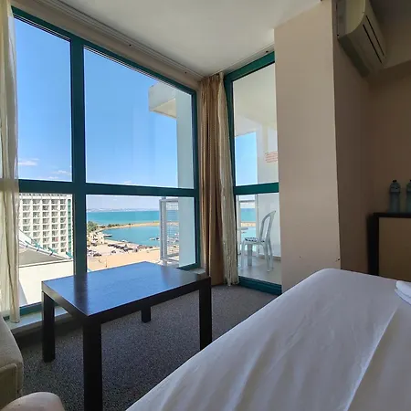 Апартаменти Studio-golden Sands Sea View-berlin Golden *
