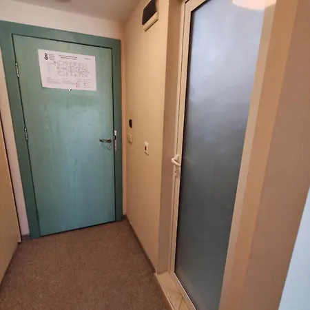 Апартаменти Studio-golden Sands Sea View-berlin Golden Варна